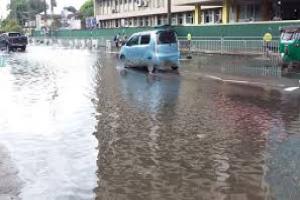 அத்தனகலு ஓயா, உறுவல் ஓயாவைச் சூழவுள்ள பகுதிகளில் வெள்ளம்